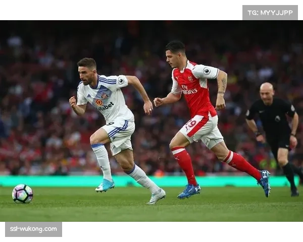 梅里诺远射中梁,桑德兰中场核心展远射能力